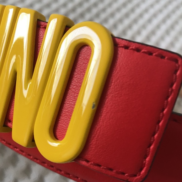 *firm* Rare Moschino McDonald’s logo belt - Picture 4 of 5
